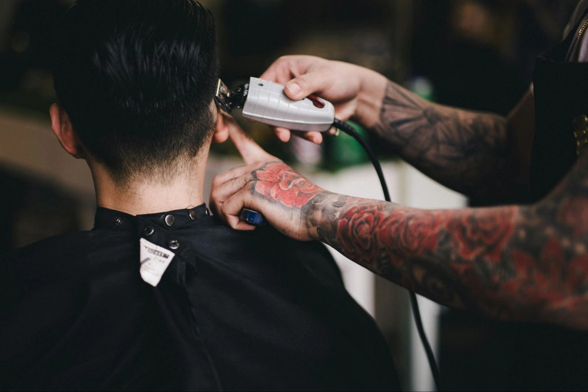 barber doing haircut